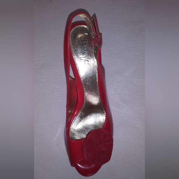 EuroSoft bySofft Red Slingback Sandal Shoes Women's US 7.5M - Picture 9 of 13